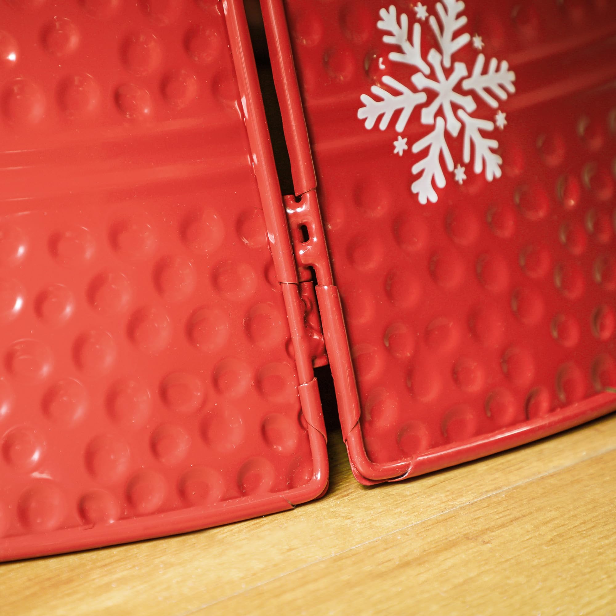 HOMCOM Metal Christmas Tree Collar, 26 Inch Christmas Tree Ring, Xmas Tree Skirt for Artificial Christmas Tree Decoration, Red